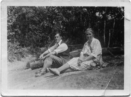 Leo and Pauline, about 1940